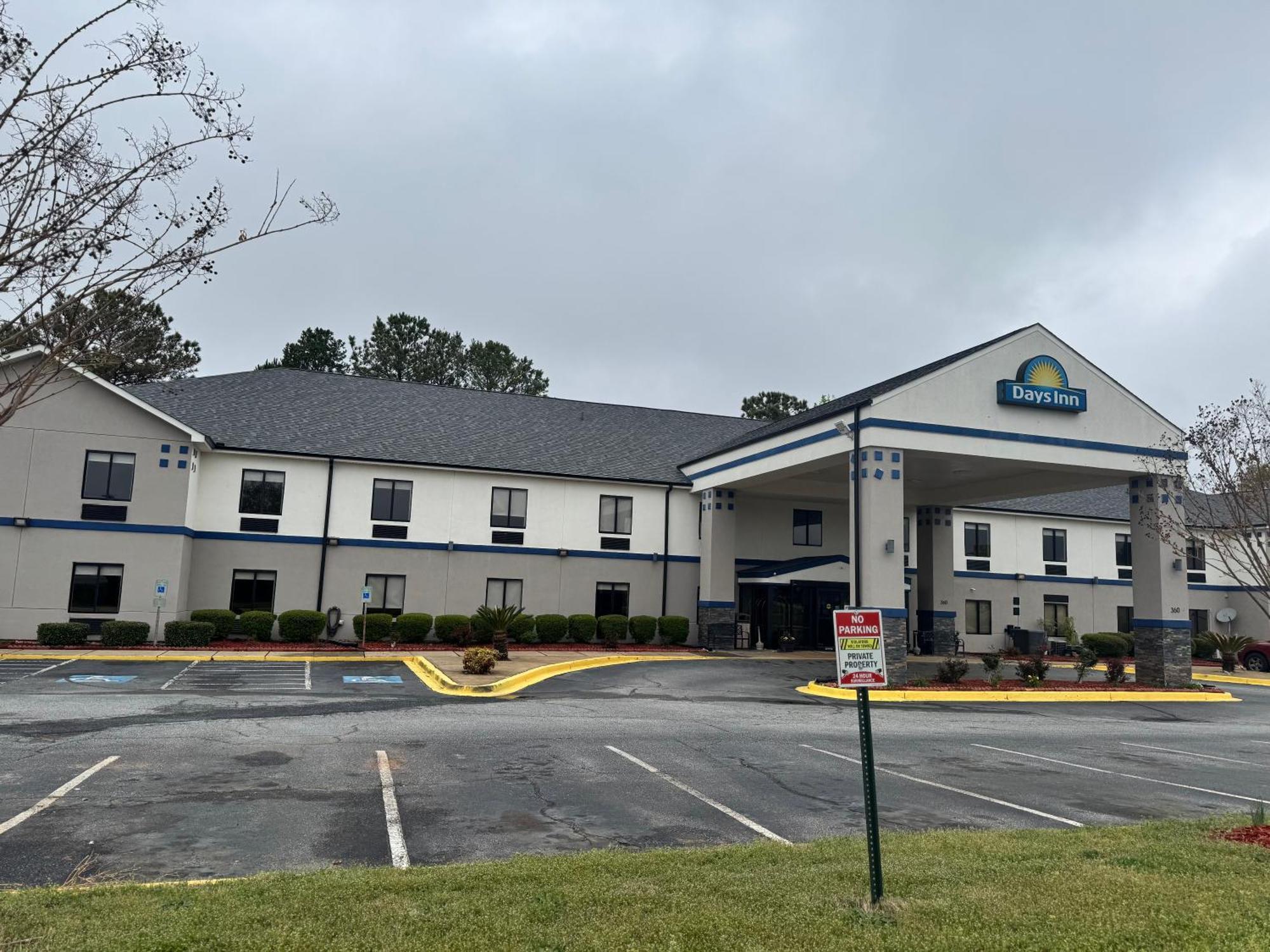 Days Inn By Wyndham Mauldin/Грийнвил Екстериор снимка