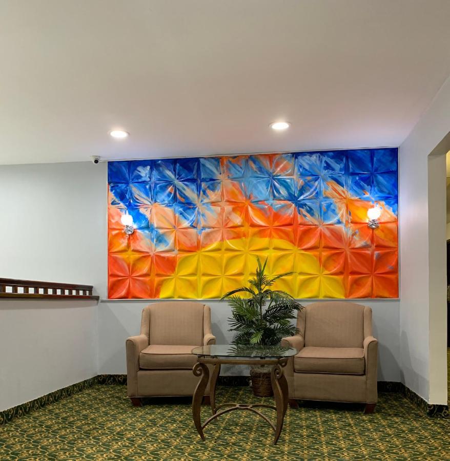 Days Inn By Wyndham Mauldin/Грийнвил Екстериор снимка